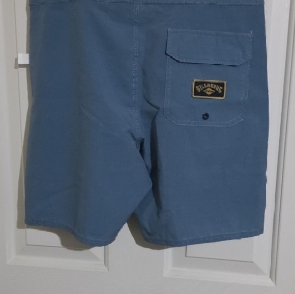 Billabong Men's Hybrid Swim Blue Shorts - Picture 6 of 6